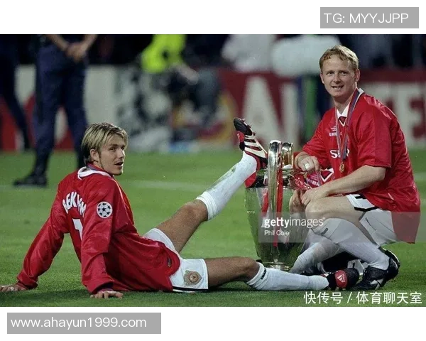 足球明星抱胳膊视频素材集锦展现运动员独特魅力与风采 足球明星抱胳膊视频素材集锦展现运动员独特魅力与风采