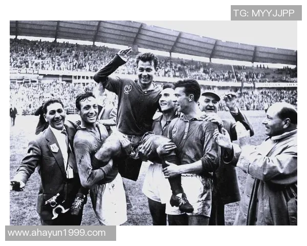 27号足球明星传奇的辉煌历程与不朽成就揭秘 27号足球明星传奇的辉煌历程与不朽成就揭秘