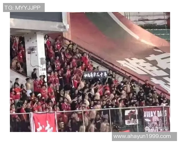 成都足球队技术争议引发热议球迷与专家各执己见探讨战术选择 成都足球队技术争议引发热议球迷与专家各执己见探讨战术选择